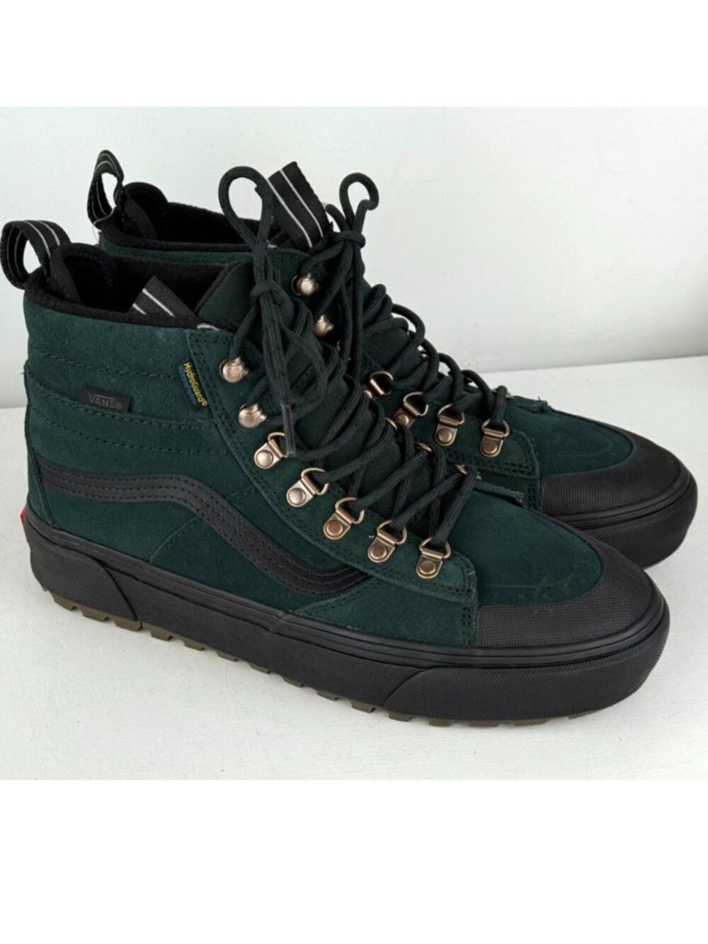 M7.5 W9- VANS SK8 HI MTE 2 Waterproof Insulated Shoe - Scarab Green/Black
